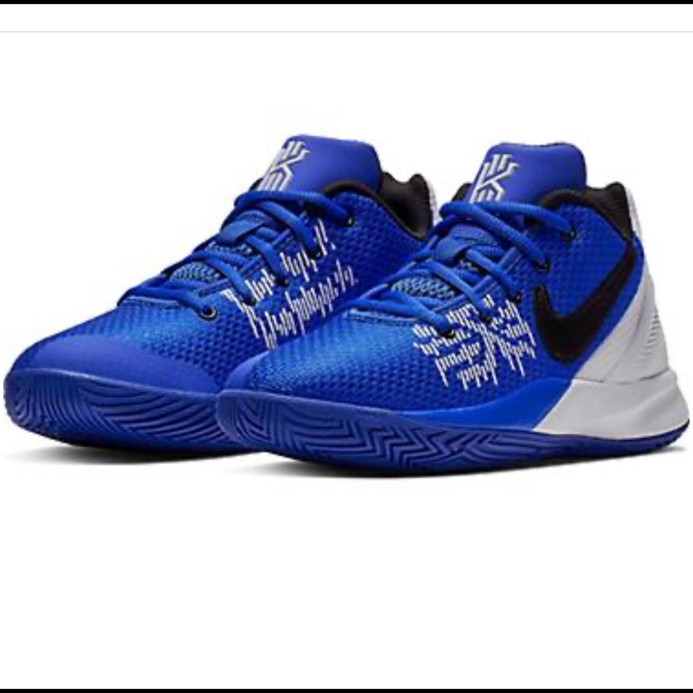 Nike Kyrie Flytrap II Basketball Grade School SZ 7